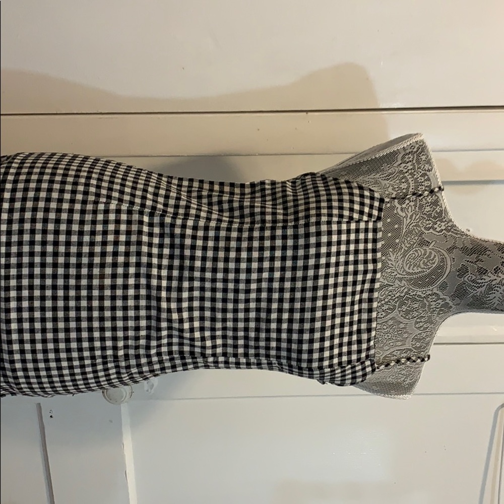 Short checkered dress
